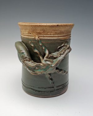Dragon utensil jar